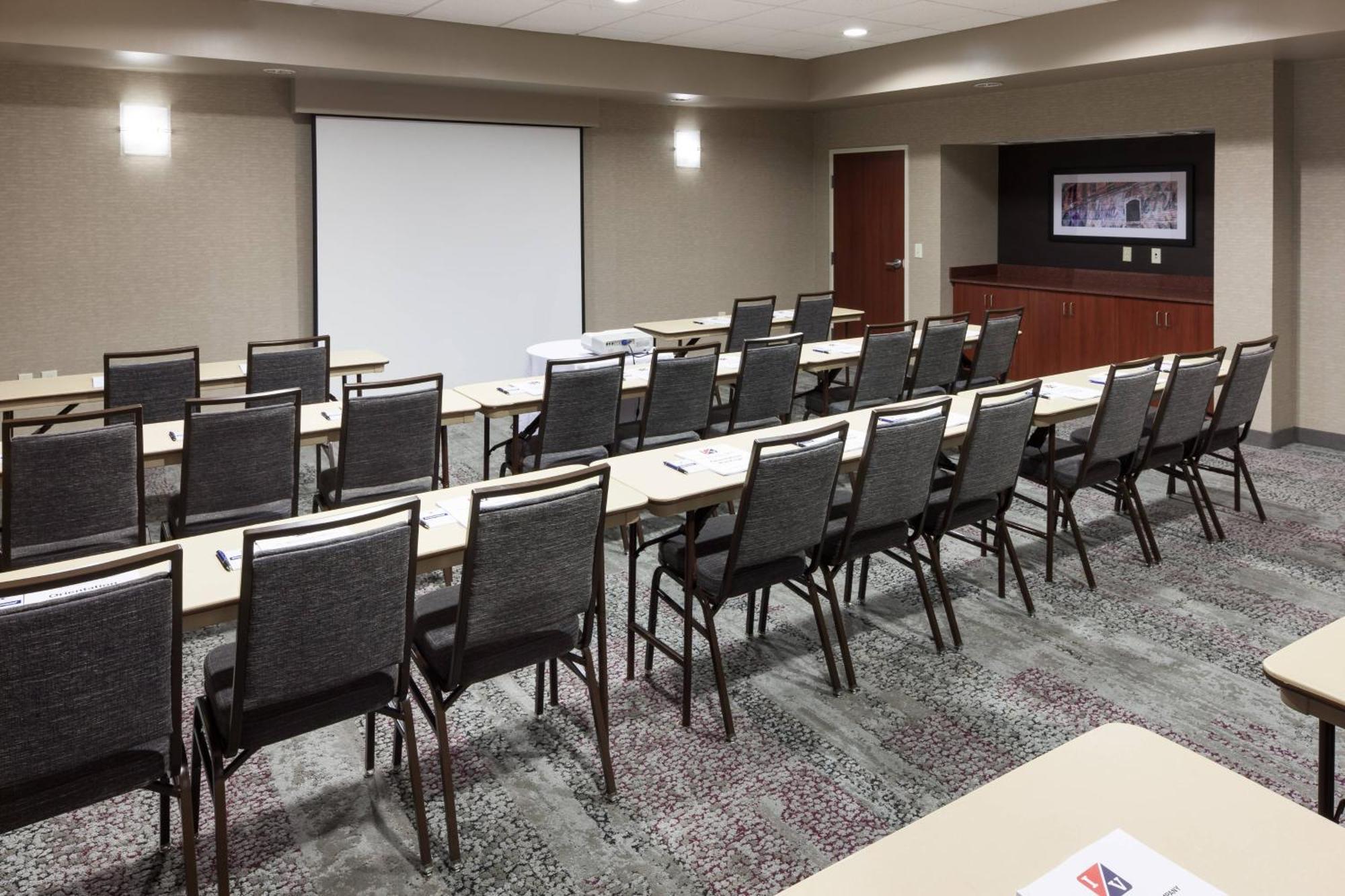 Courtyard By Marriott Birmingham Trussville Eksteriør bilde
