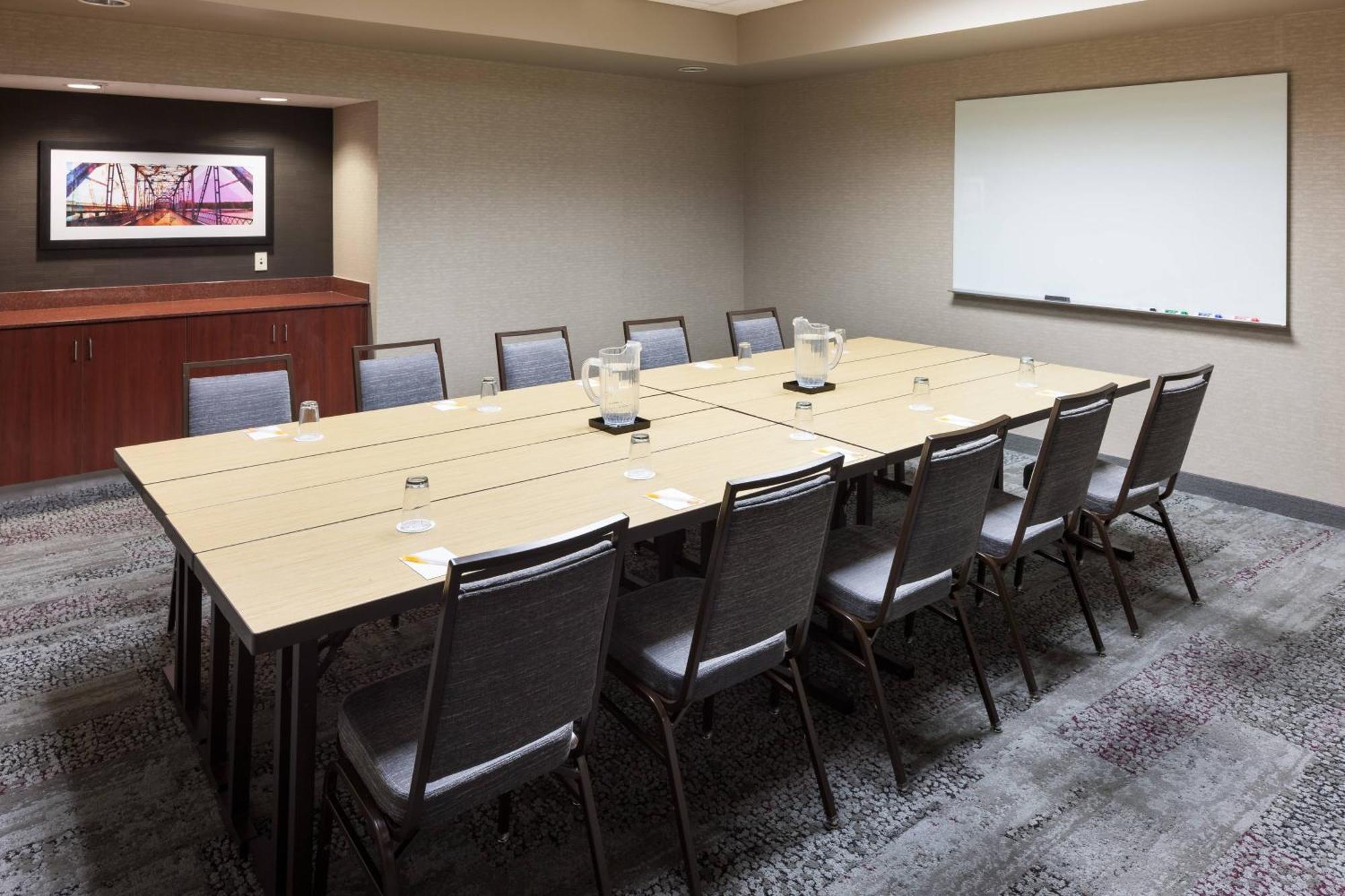 Courtyard By Marriott Birmingham Trussville Eksteriør bilde