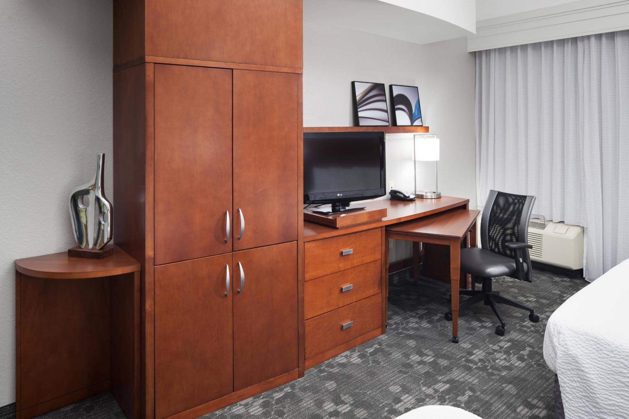 Courtyard By Marriott Birmingham Trussville Eksteriør bilde