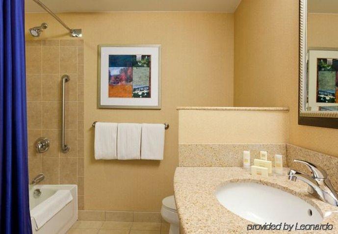 Courtyard By Marriott Birmingham Trussville Eksteriør bilde